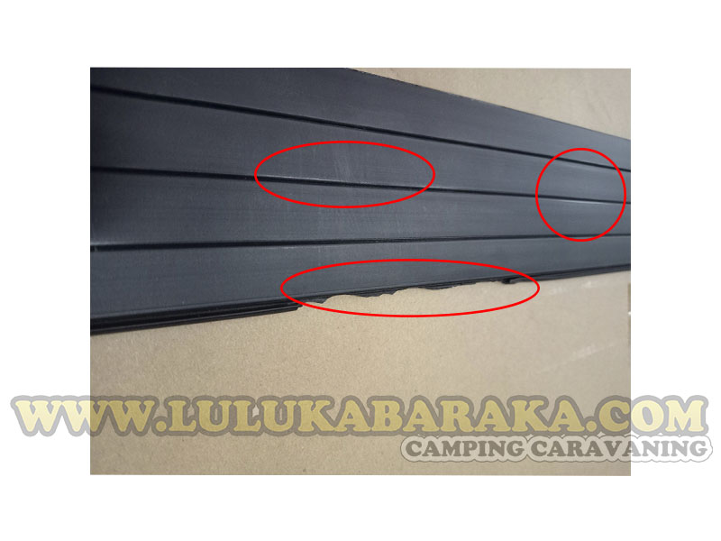 Lama de persiana color negro (260 cm) (RASTRO)